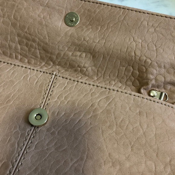 CLUTCH - Picture 3 of 5